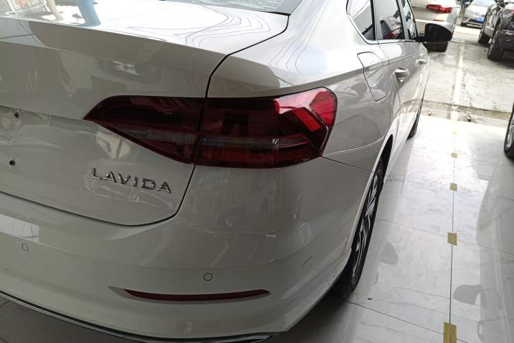 Used Volkswagen Lavida 2021 1.5L Automatic Comfort Edition