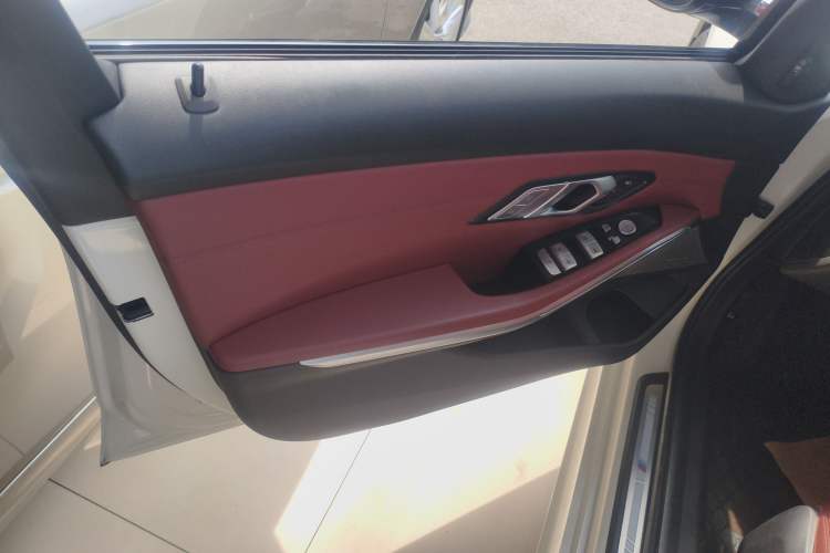 Used BMW 3 Series 2022 325i M Sport Night Edition Package
