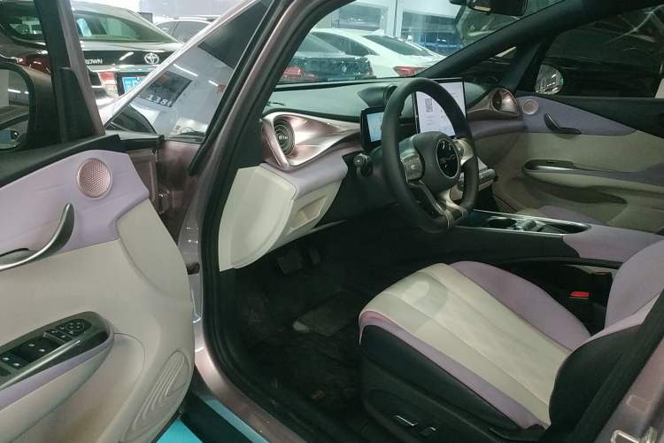 Used BYD Dolphin 2023 420 km Free Version