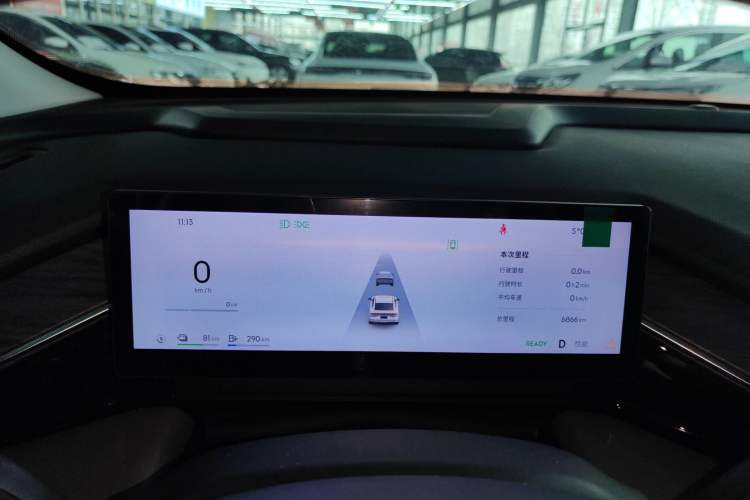 Used  L6 2025 EM-i 140km Starship Edition
