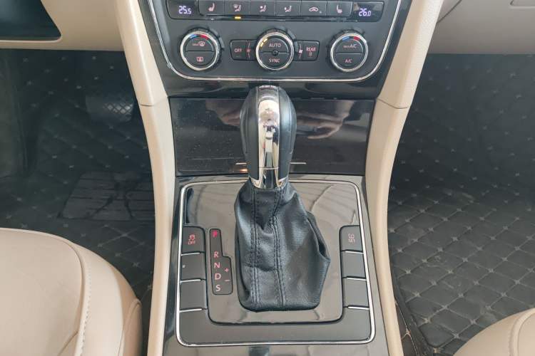 Used Volkswagen Passat 2014 1.8TSI DSG Prestige Edition