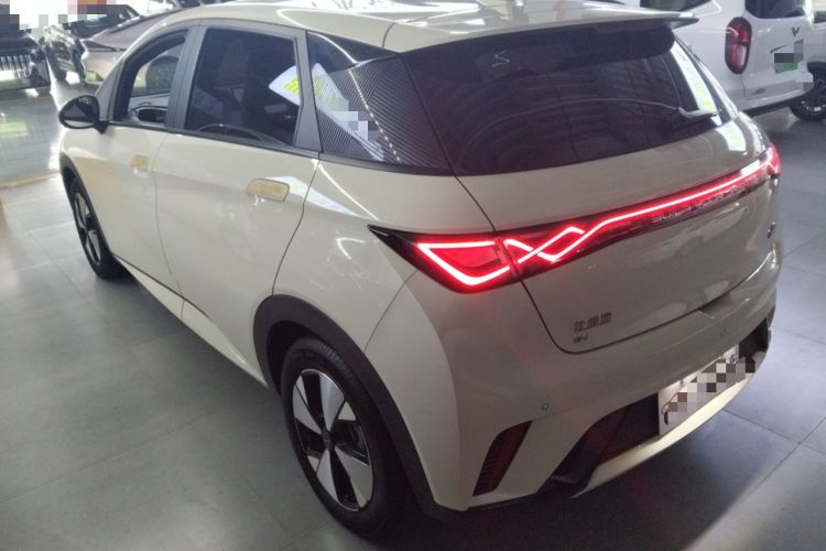 Used BYD Dolphin 2023 420 km Fashion Edition