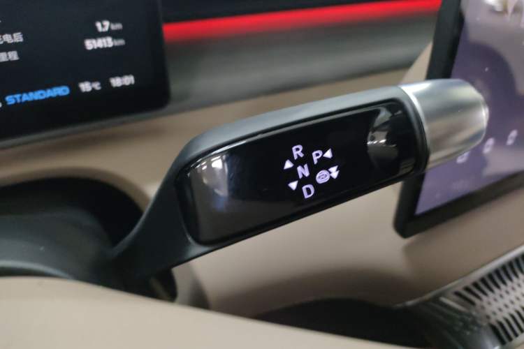 Used XPeng X9 2024 702 Ultra-Long Range Max
