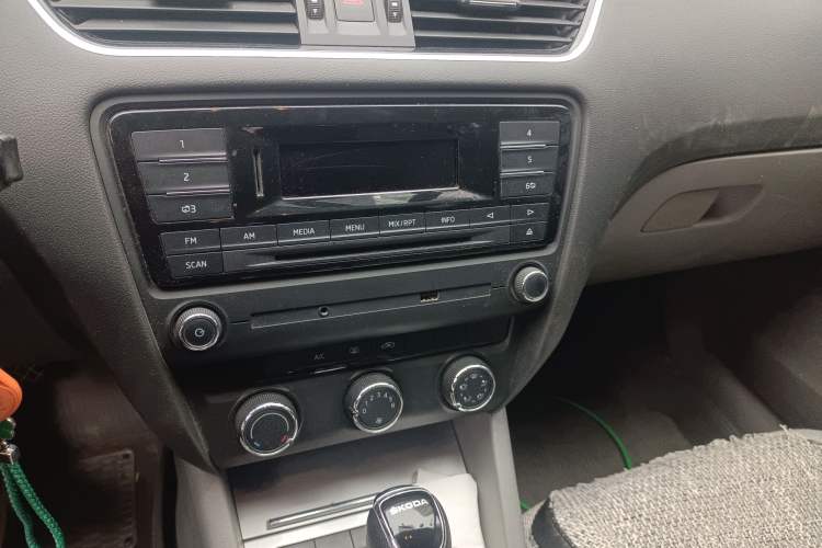 Used Skoda Octavia 2015 1.6L Automatic Yijie Edition