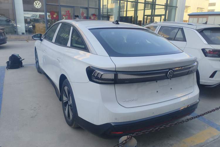 Used Volkswagen ID.7 VIZZION 2024 AIR model