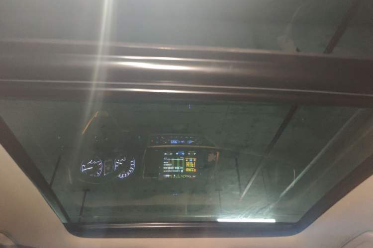 Used Toyota Highlander 2018 2.0T Four-Wheel Drive Prestige Version 7 Seats China V Emission Standard