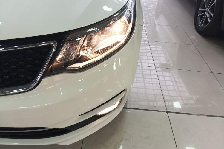 Used Kia K2 2015 Sedan 1.4L Automatic GLS
