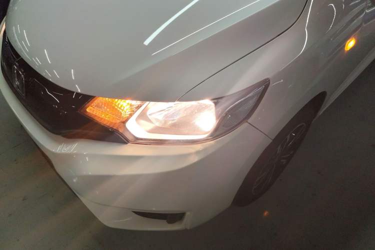 Used Honda Fit 2016 1.5L LXS CVT Comfort Sunroof Version
