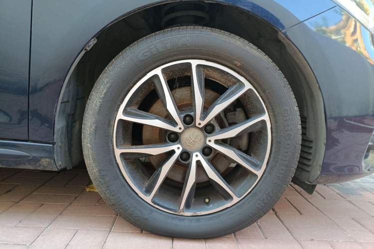 Used BYD Song MAX 2018 1.5T Automatic Smart Connect Luxury 6-Seater
