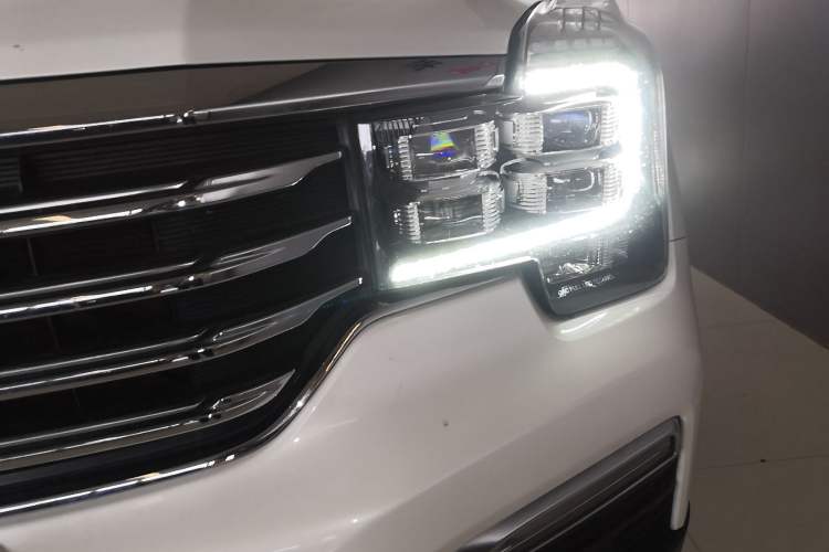 Used GAC Trumpchi GS8 2017 320T Two-Wheel Drive Luxury Smart Connectivity Version (7 Seats)
