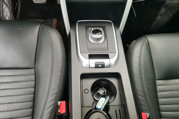 Used Land Rover Discovery Sport 2015 2.0T HSE LUXURY