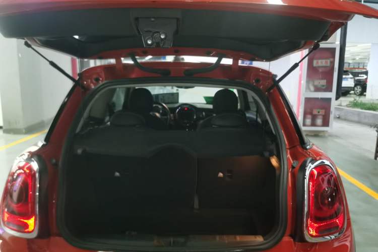 Used  MINI 2018 1.5T ONE PLUS
