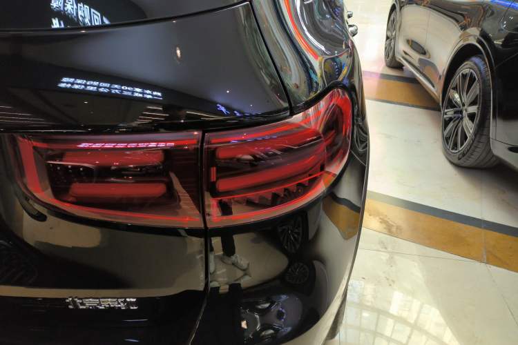 Used Mercedes-Benz GLB 2024 Refresh GLB 220 Dynamic Edition
