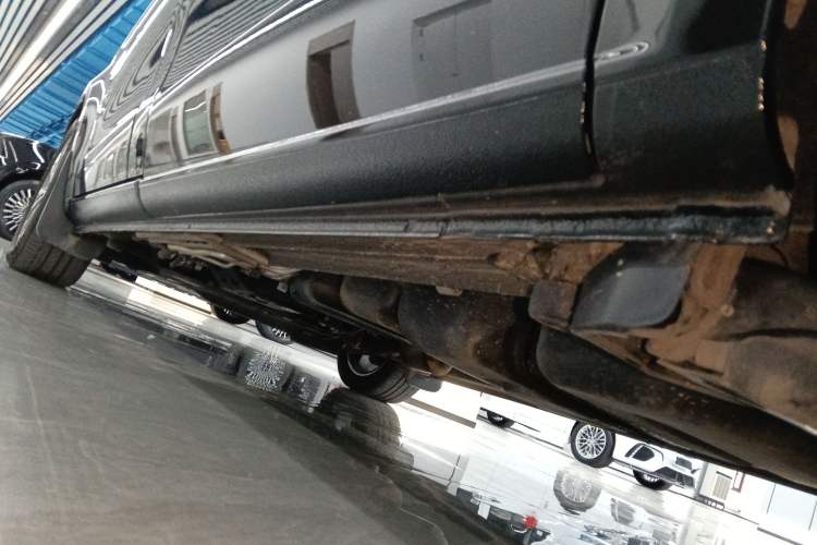 Used Mercedes-Benz V-Class 2022 V 260 Avantgarde Edition
