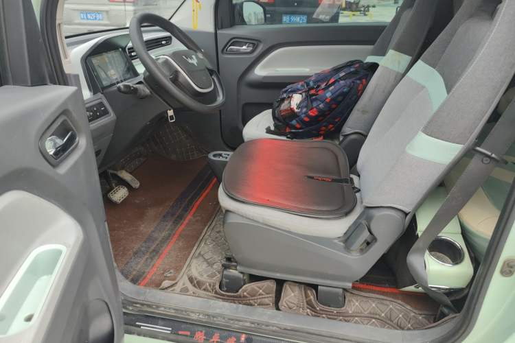 Used Wuling Hongguang MINIEV 2021 Macaron Fashion Model Lithium Iron Phosphate