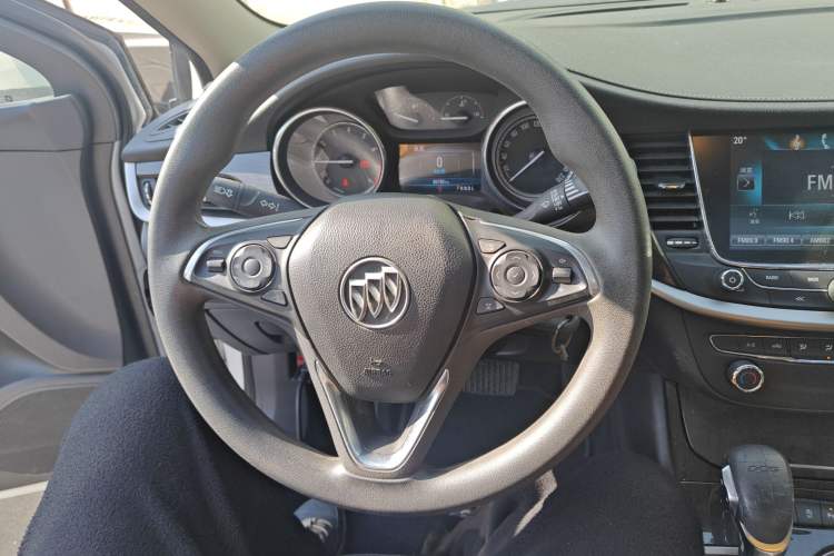 Used Buick Verano 2018 Sedan 20T Dual-Clutch Leading Model