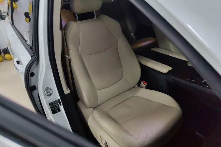 Used Toyota Sienna 2021 2.5L Hybrid Luxury Edition
