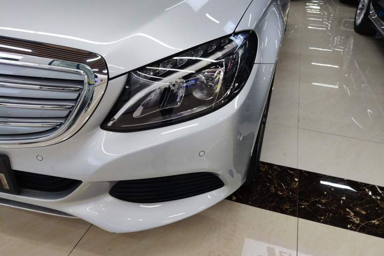Used Mercedes-Benz C-Class 2015 Facelift C 200 L
