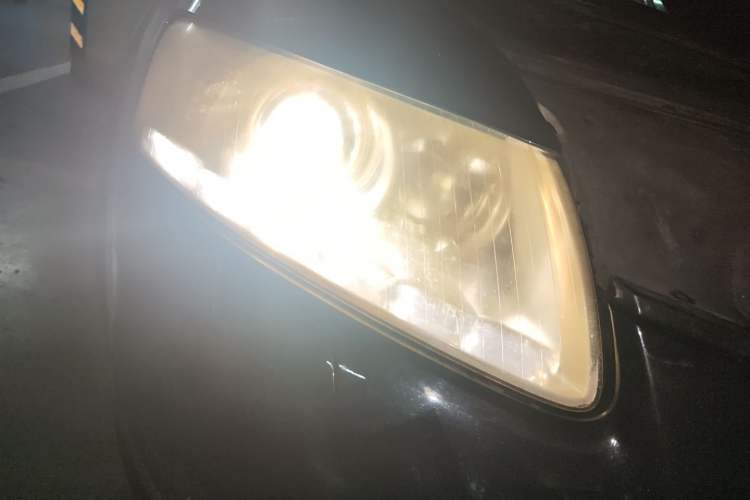 Used Audi A6L 2011 2.0 TFSI automatic Comfort trim