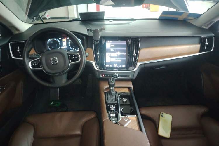 Used Volvo S90 2020 T5 Zhiyuan Luxury Edition
