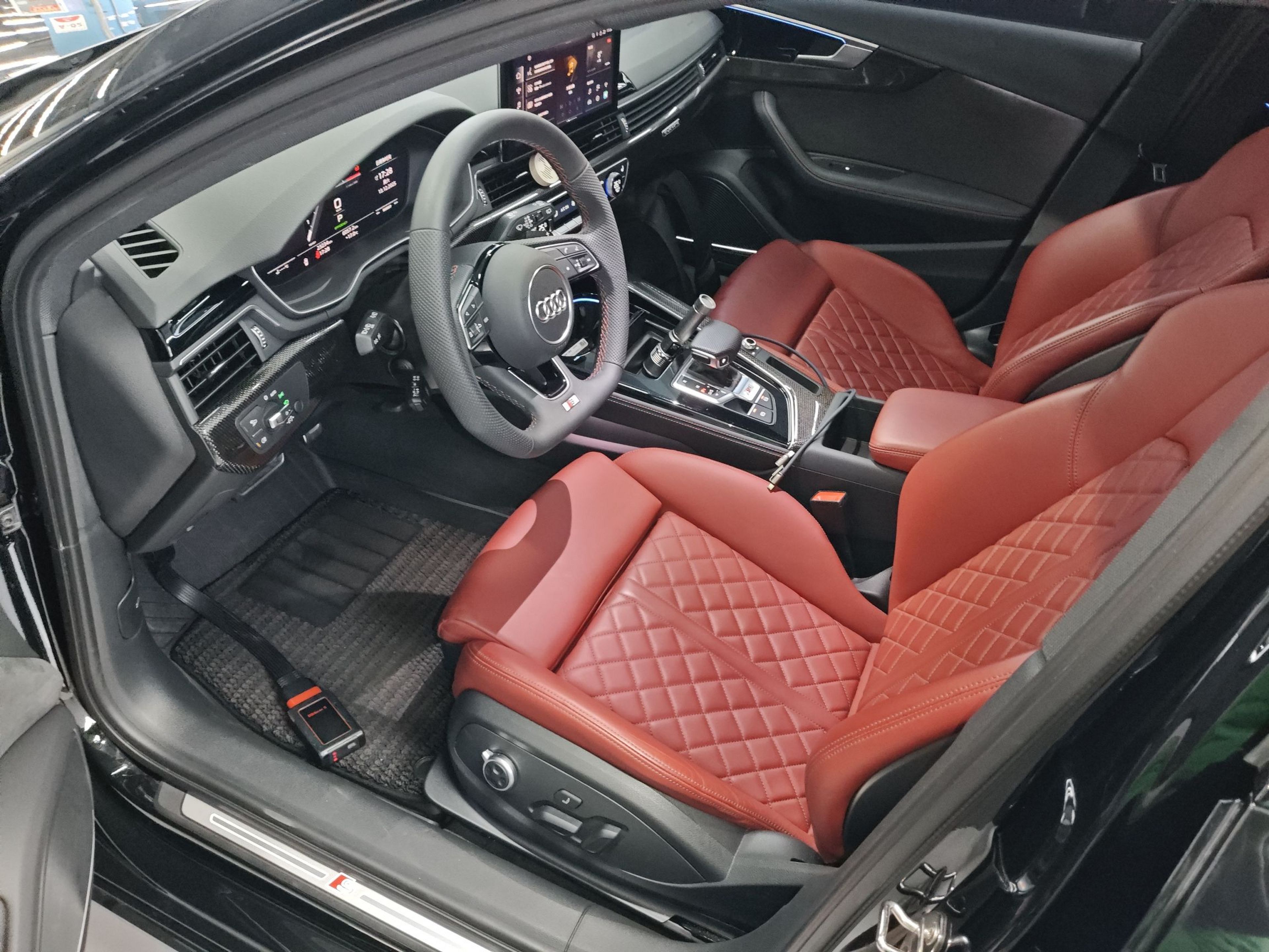 Переднее сиденье в автомобиле