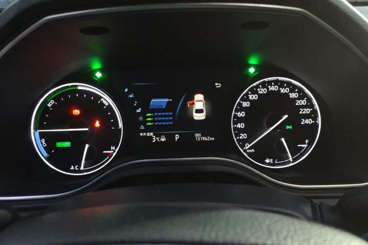 Used Toyota Avalon 2019 Dual-Engine 2.5L Luxury Edition China VI Standard
