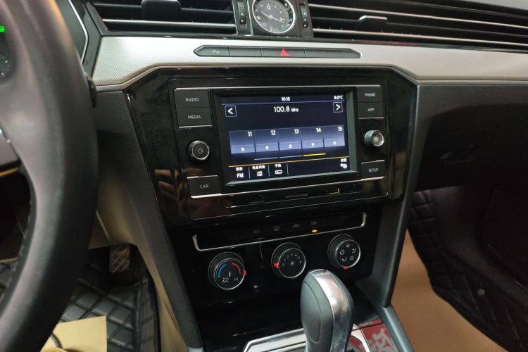 Used Volkswagen Magotan 2019 330TSI DSG Leading Edition China V Standard
