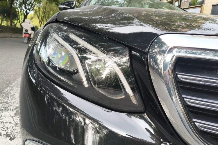 Used Mercedes-Benz E-Class 2018 Facelift E 300 L Luxury Edition