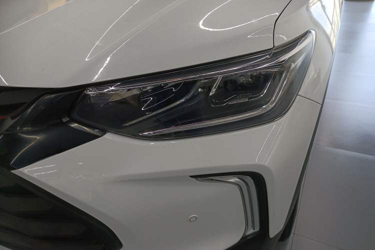 Used Chevrolet Trax 2019 Redline 335T CVT Top-Tier Model China VI Standard