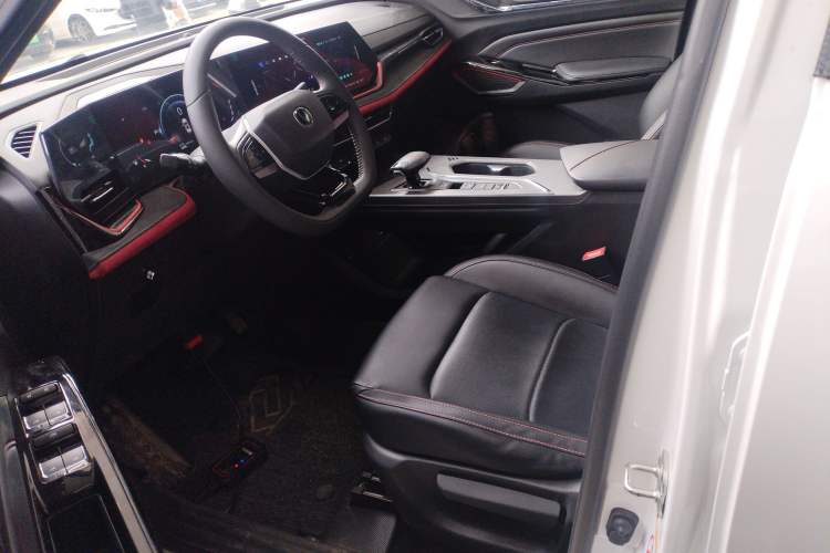 Used Changan X5 PLUS 2024 1.5T DCT Pioneer Edition
