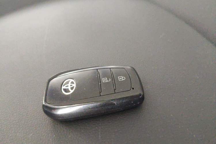 Used Toyota FRONTLANDER 2023 2.0L CVT Leading Edition
