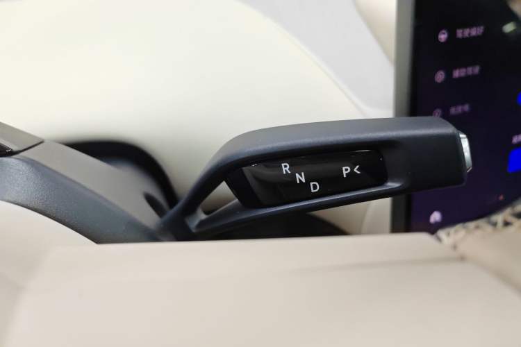 Used  YU7 2025 Ultra-Long Range High-Performance All-Wheel-Drive Max Edition
