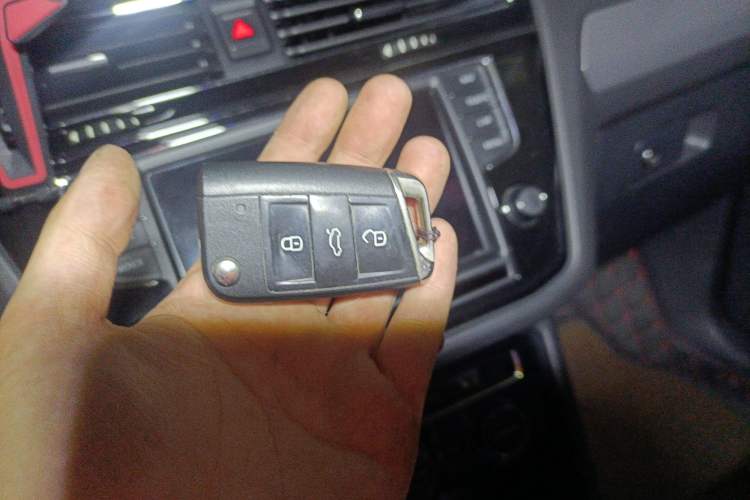 Used Volkswagen Tiguan L 2017 330TSI Automatic Two-Wheel Drive Luxury Edition
