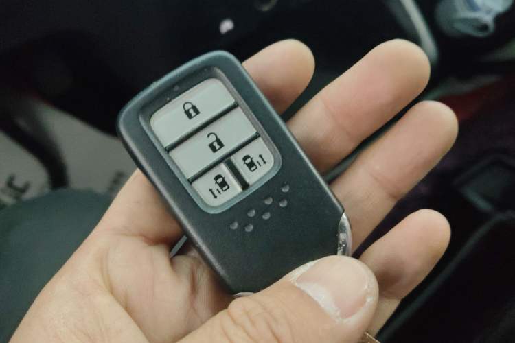 Used Honda Elysion 2019 2.0L Hybrid Luxury Edition
