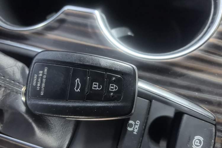 Used Toyota Camry 2018 2.0G Luxury Edition