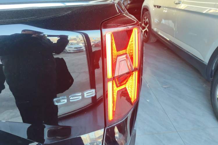 Used GAC Trumpchi GS8 2022 Linghang Series 2.0 TGDI Two-Wheel-Drive Luxury Smart Connectivity Version (7 Seats)