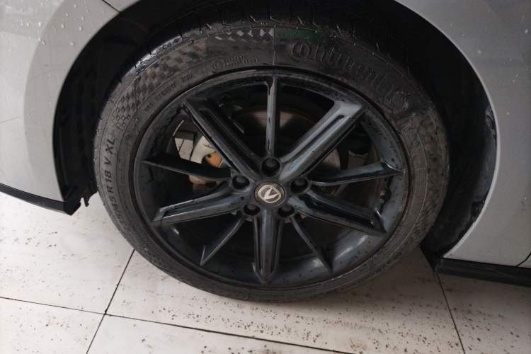 Used Changan UNI-V 2022 1.5T Prestige Version