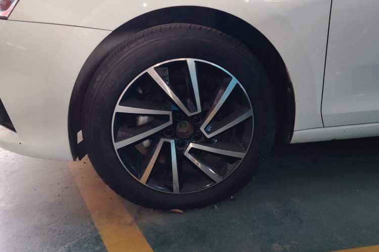 Used Skoda Rapid 2020 1.5L Automatic Comfort Edition
