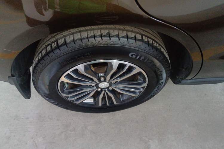 Used Geely Auto Vision X6 2018 1.8L Manual 4G Connect Luxury Edition