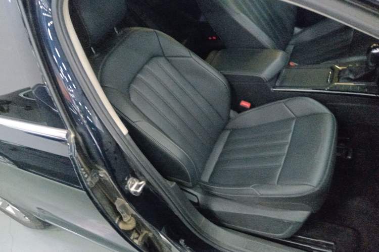 Used Volkswagen Passat 2022 280TSI Business Edition
