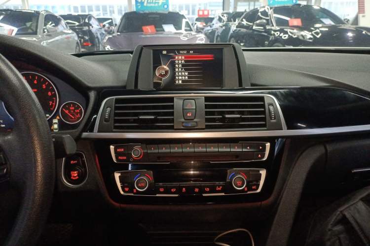 Used BMW 3 Series 2017 320Li Fashion Model