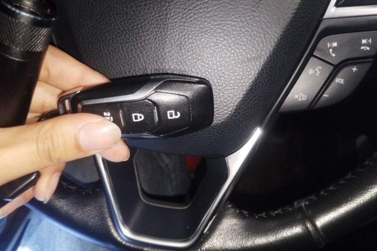 Used Ford Edge 2016 EcoBoost 245 Two-Wheel-Drive Titanium 7-Seater