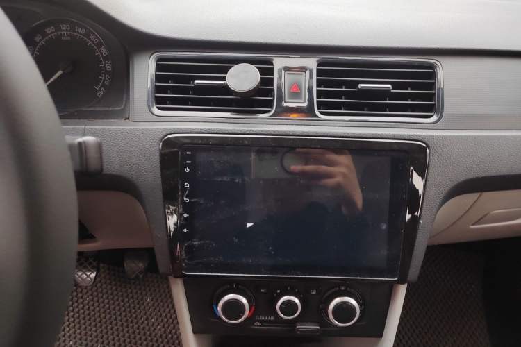 TDK.VehicleDetails.img