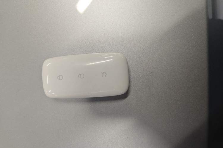 Used  L6 2025 EM-i 140km Starship Edition
