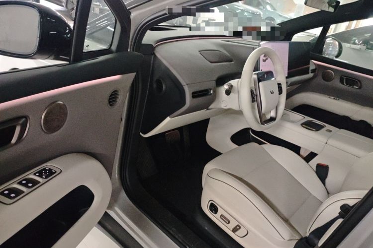 Used Li Auto Li Auto i6 2025 Model Two-Wheel-Drive Standard Type