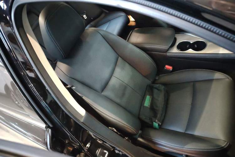 Used Infiniti Q50L 2016 2.0T Ambition Edition
