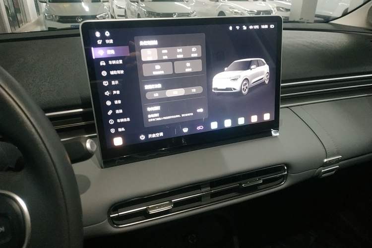 Used Dongfeng NAMMI 01 
