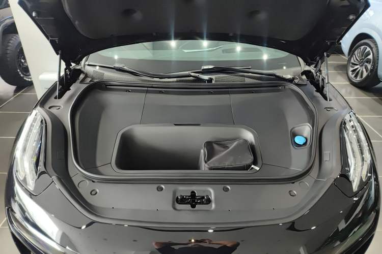 Used Zeekr 001 2024 YOU Edition 100 kWh All-Wheel Drive
