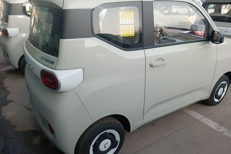 Used Wuling Hongguang MINIEV 2024 3rd Generation 215km Youth Edition