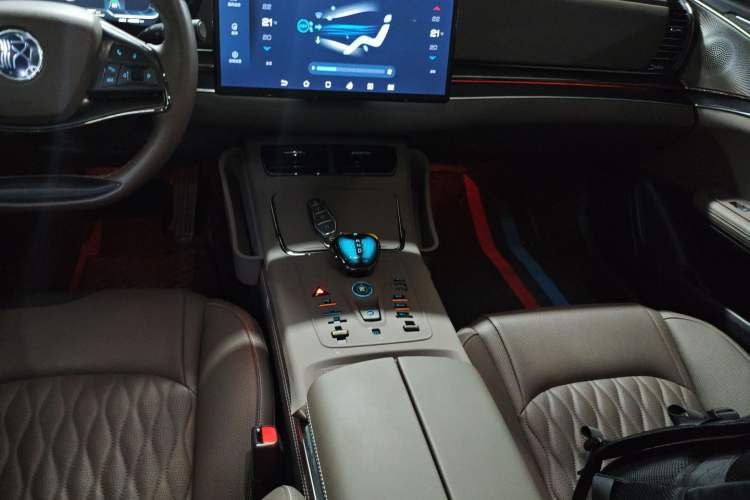 Used BYD Han 2023 EV Champion Edition 605KM Front-Drive Premium Model
